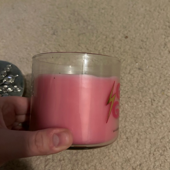 RARE🔥 USED Bath and Body Works Girl Gang Pink Bubblegum 3-Wick Candle - Picture 3 of 4